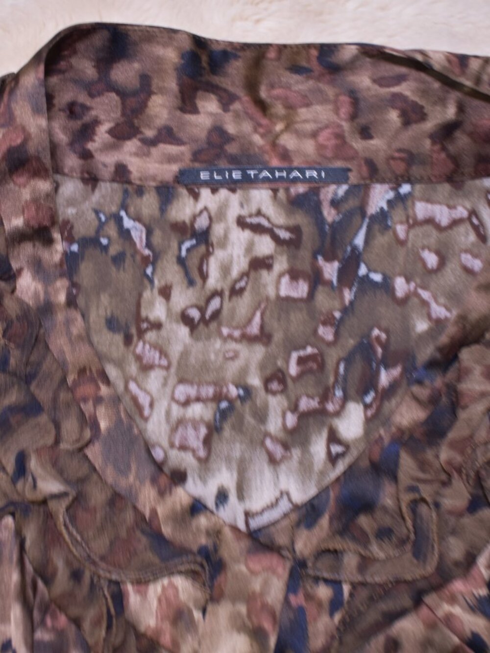 Elie Tahari Silk Sleeveless Blouse Brown Animal Print Ruffle Neck Top Medium - Picture 6 of 12